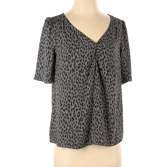 Ann Taylor Loft Short Sleeve Animal Print Top - Size XS - Like new, worn once - Picture 1 of 3